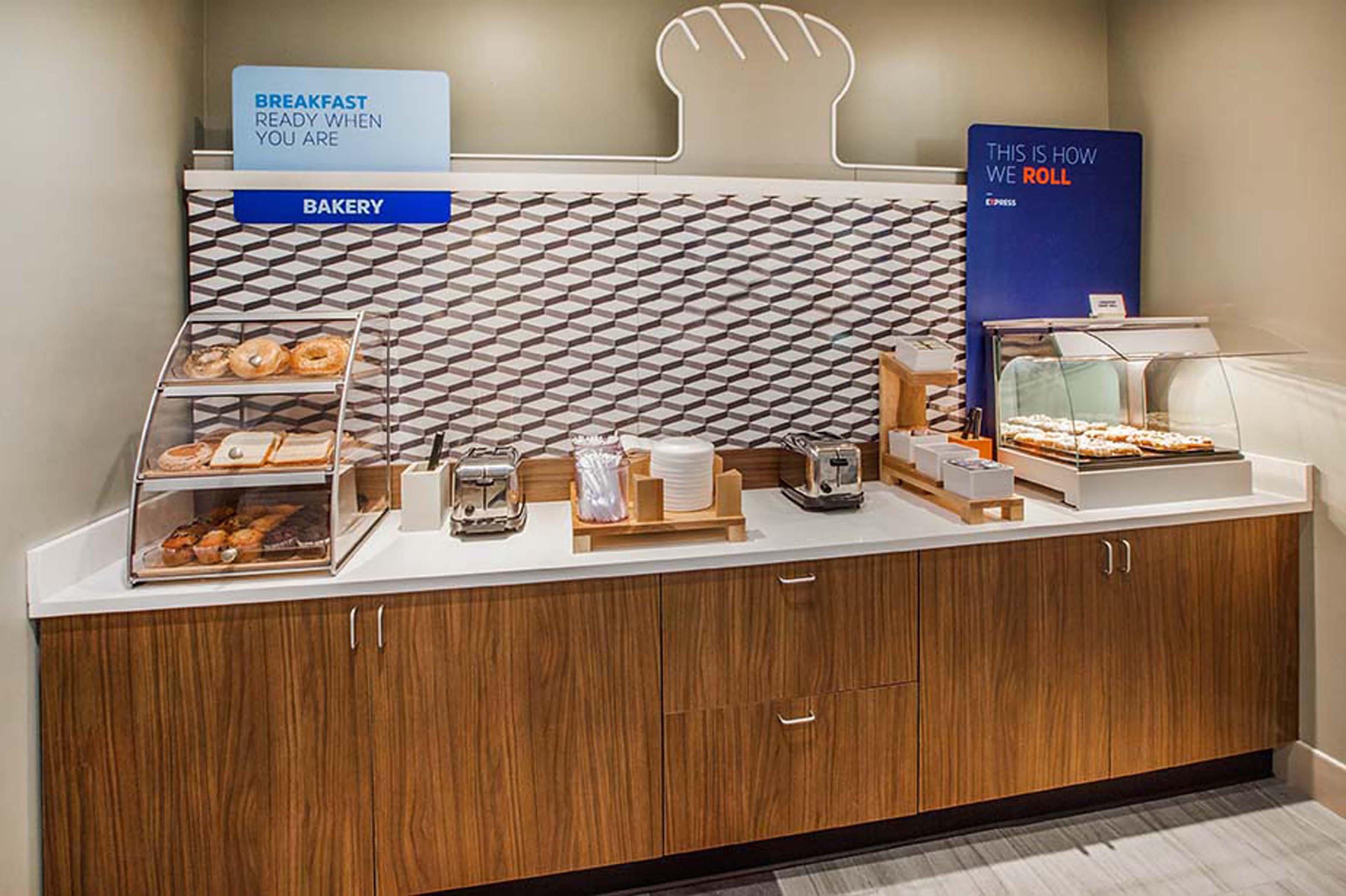 Holiday Inn Express Wilkes Barre East By Ihg Екстер'єр фото