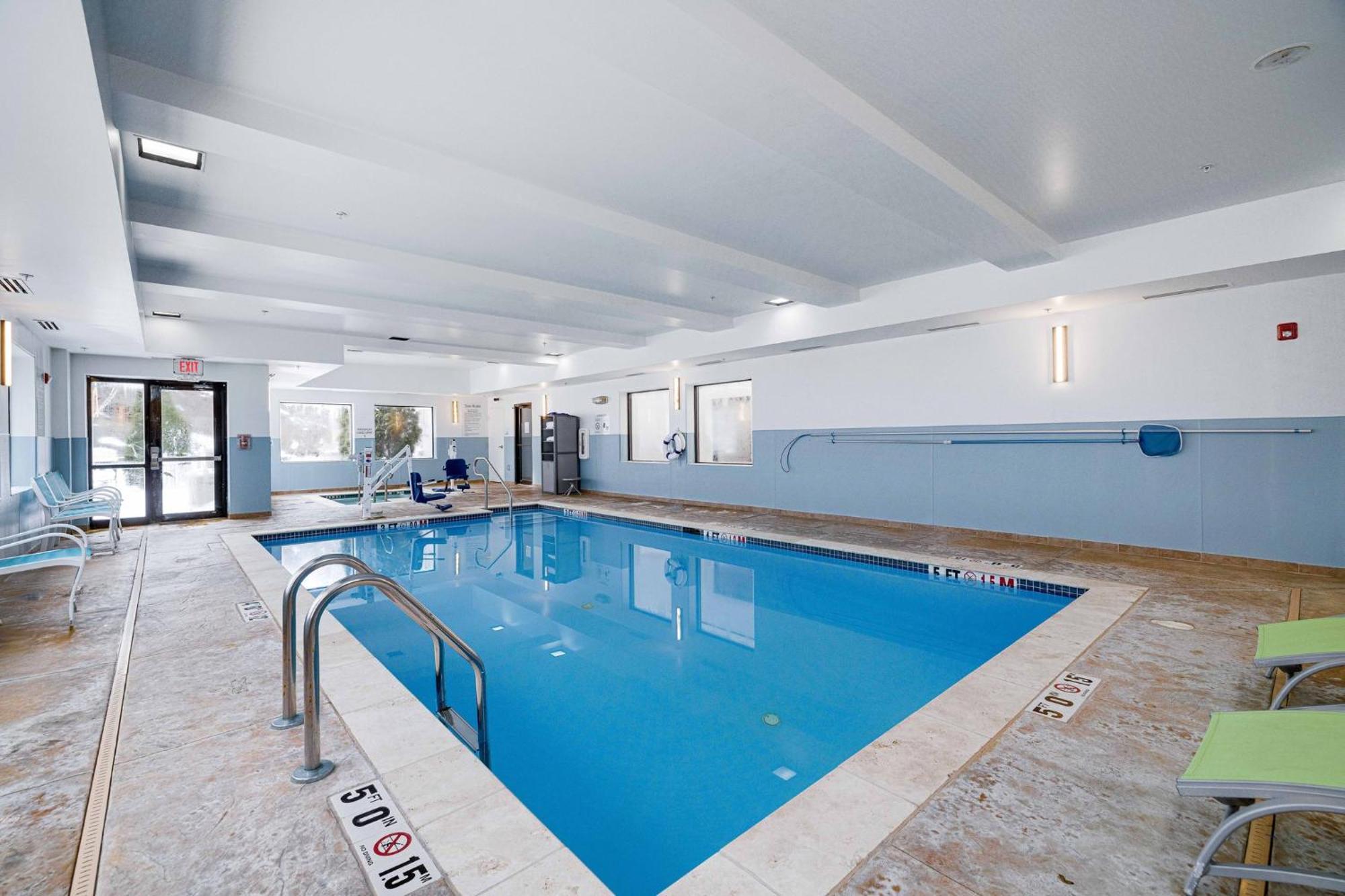 Holiday Inn Express Wilkes Barre East By Ihg Екстер'єр фото