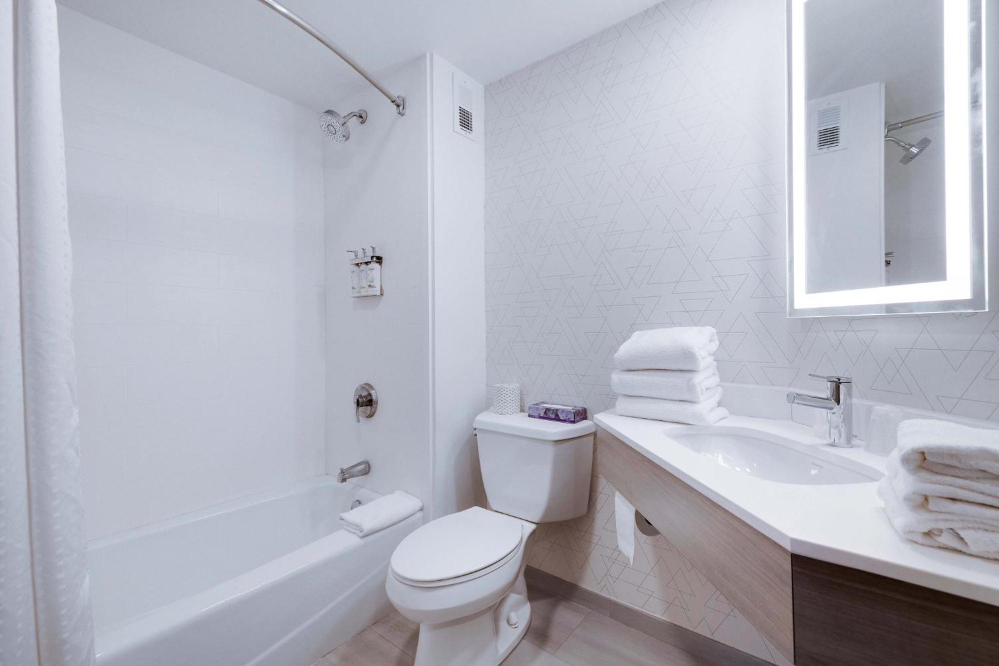 Holiday Inn Express Wilkes Barre East By Ihg Екстер'єр фото